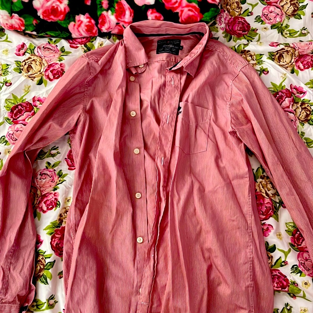 River woods Boys size 16 Red stripes button down shirt